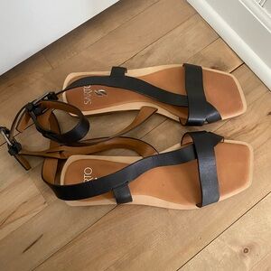 SARTO By Franco Sarto Black Leather Sandals